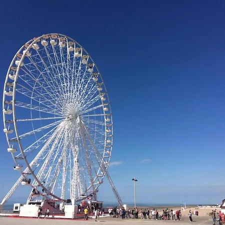 In By The * ניופורט